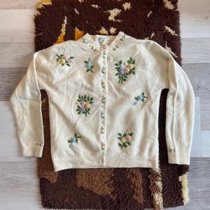 Vintage 1950s Floral Cardigan